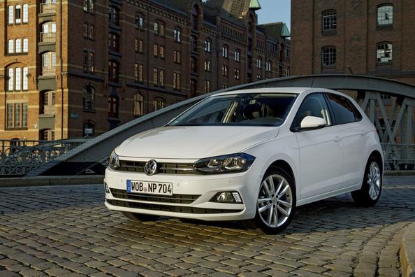 The five-door hatchback Volkswagen Polo sixth embodiment Photo 9