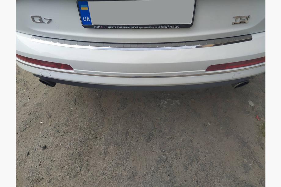 Audi Q7 2005-2015 Rear bumper protector Carmos stainless steel Image