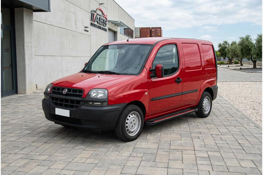 Fiat Doblo I 2001-2005 Side Steps Maya Red (2 pcs, Aluminum) Image