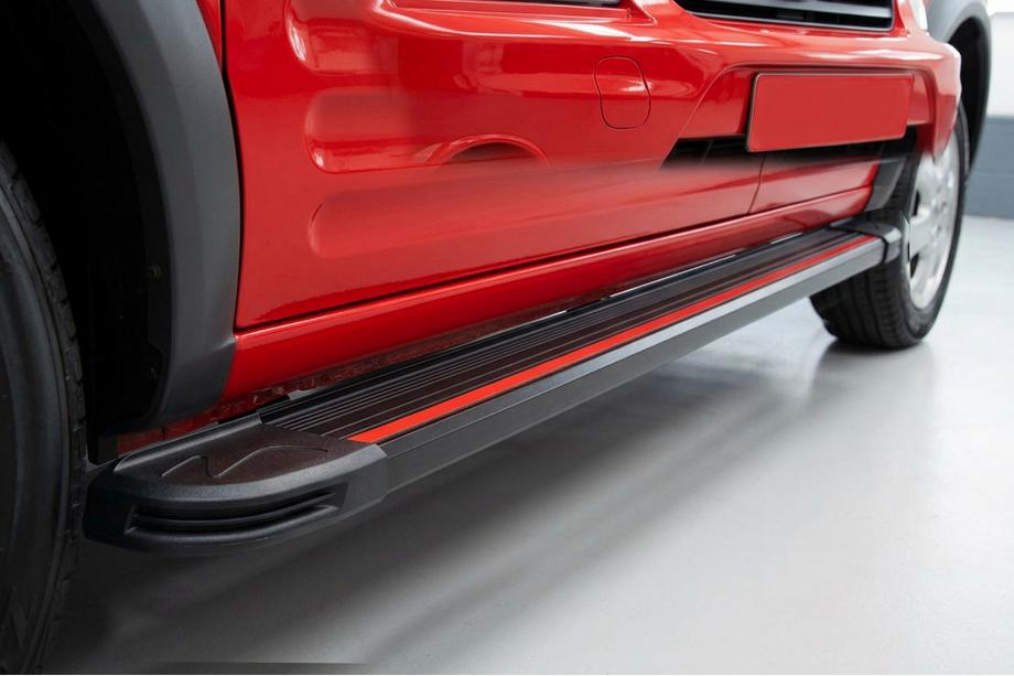 Ford Connect 2002–2006 Side Steps Maya Red (2 pcs, Aluminum) Maxi Base Image