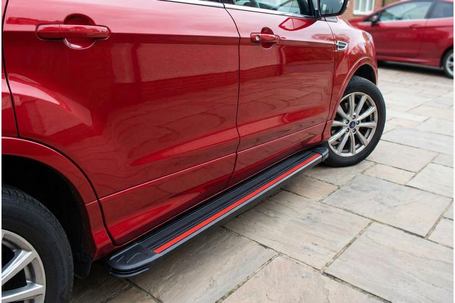 Ford Kuga/Escape 2013-2019 Side Steps Maya Red (2 pcs, Aluminum) Image