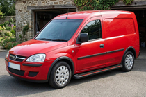 Opel Combo 2002–2012 Side Steps Maya Red (2 pcs, Aluminum) photo 1