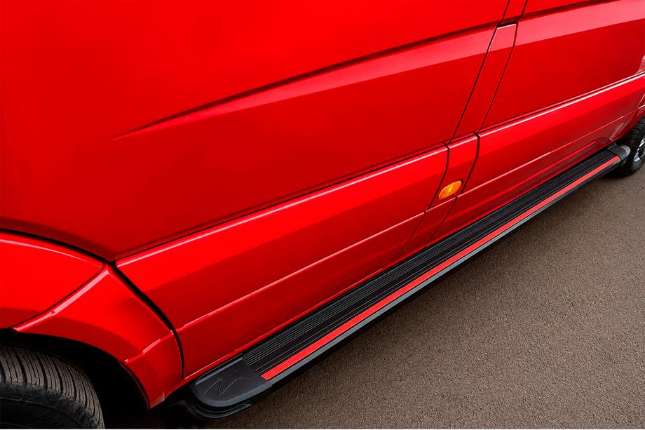 Volkswagen Crafter 2006-2016 Side Steps Maya Red (2 pcs, Aluminum) Medium Wheelbase Photo 4