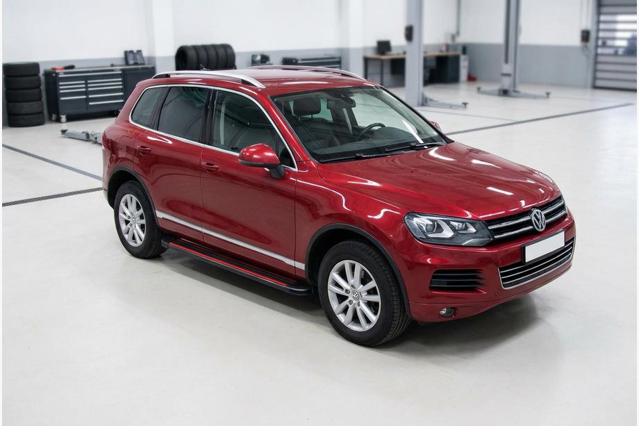 Volkswagen Touareg 2010-2018 Side Steps Maya Red (2 pcs, Aluminum) Image
