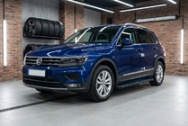 Volkswagen Tiguan 2016-2023 Side Steps Maya Blue (2 pcs, Aluminum) photo 1