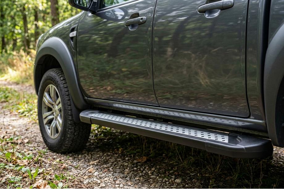 Mazda BT-50 2007-2012 Side Steps New Vision Black (2 pcs, Aluminum) Image