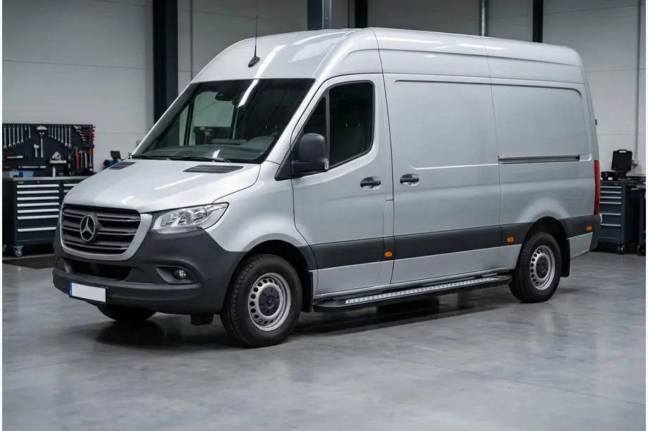 Mercedes Sprinter W907/W910 2018- Side Steps New Vision Black (2 pcs, Aluminum) Image