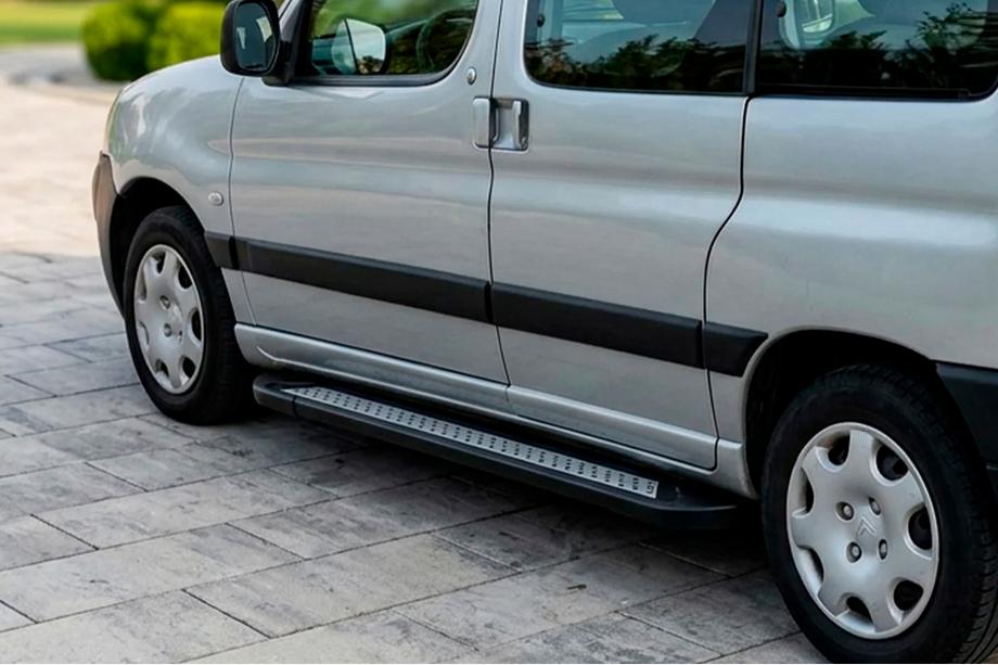 Peugeot Partner 1996-2008 Side Steps New Vision Black (2 pcs, Aluminum) Image