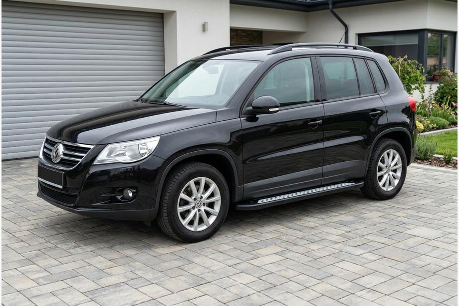 Volkswagen Tiguan 2007-2016 Side Steps New Vision Black (2 pcs, Aluminum) Image