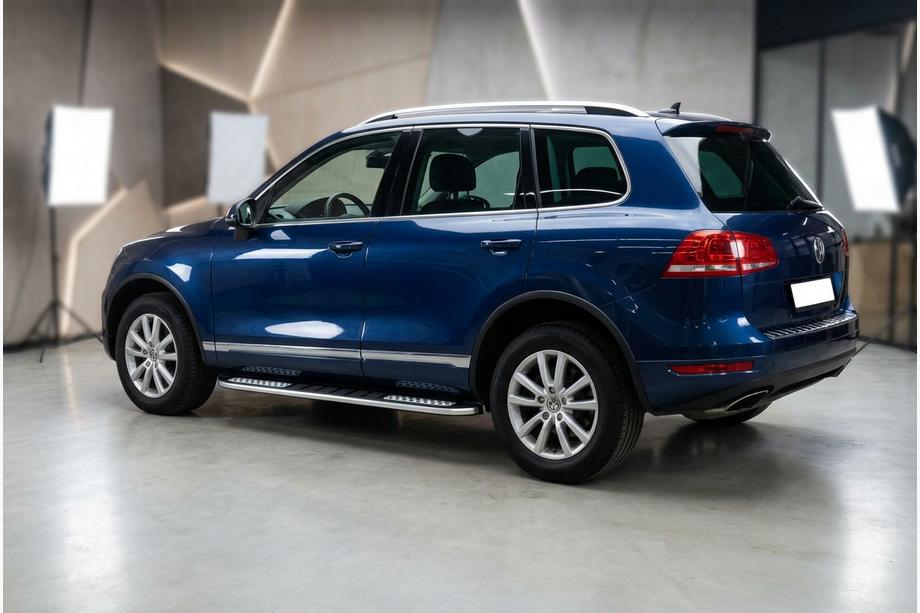 Volkswagen Touareg 2010-2018 Side Steps Tayga V2 (2 pcs, Aluminum) Image
