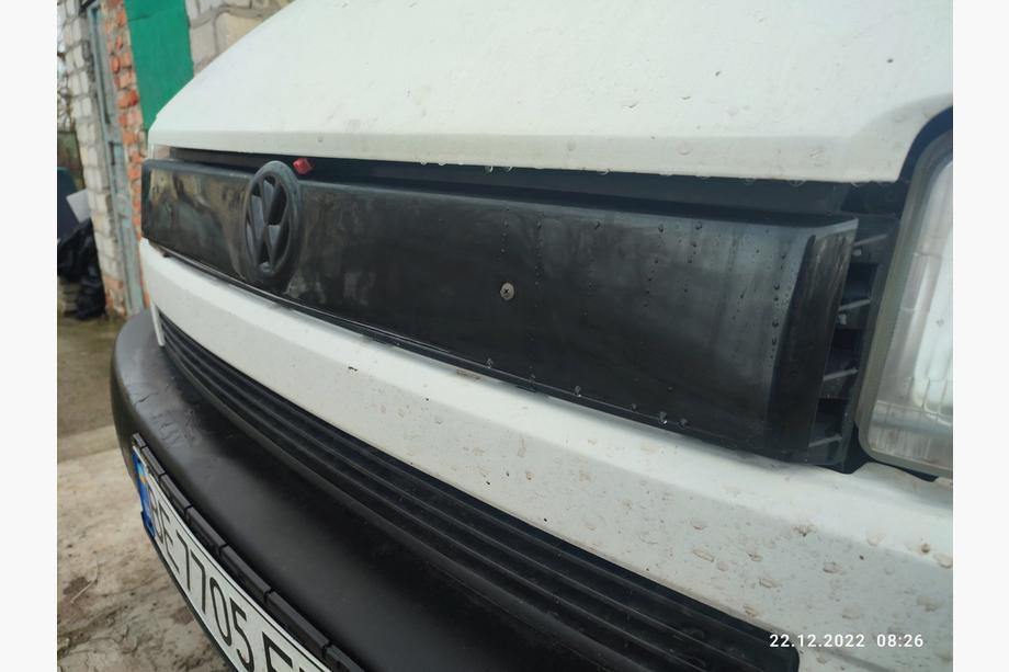 Volkswagen T4 Transporter 1990-2003 Winter front grille cover Matte for slanted front Photo 3