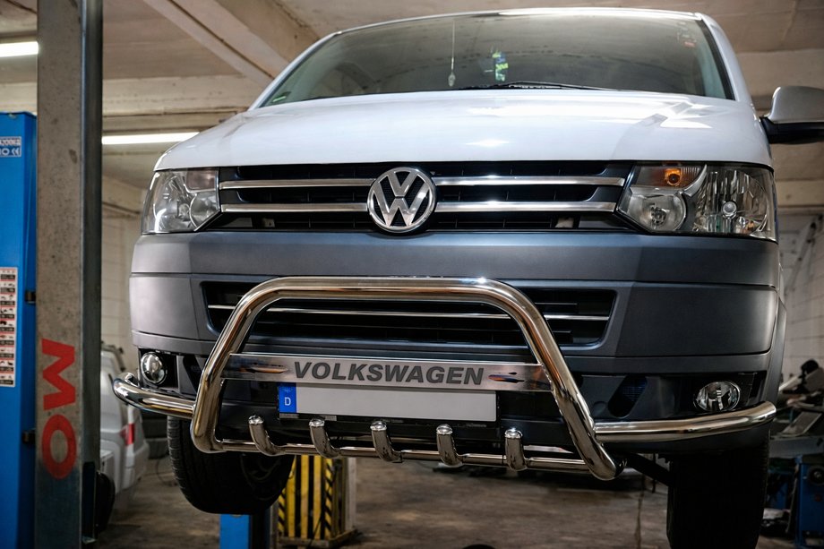 Volkswagen T5 2010-2015 Bull Bar WT004ST (Stainless Steel) Image