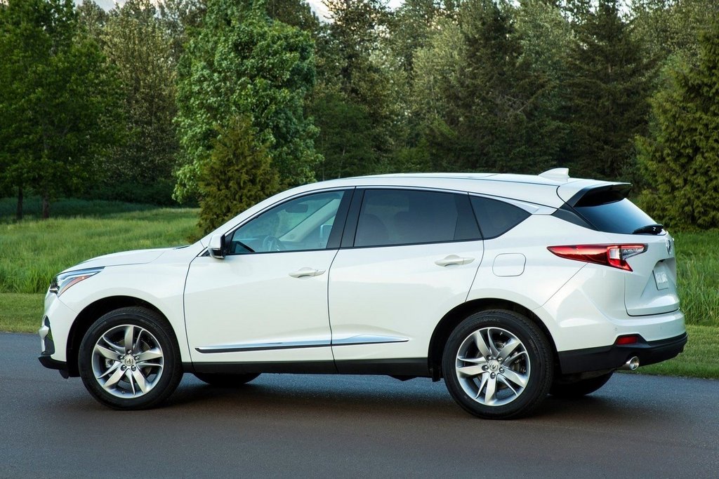 Overview of the third generation of crossover Acura RDX