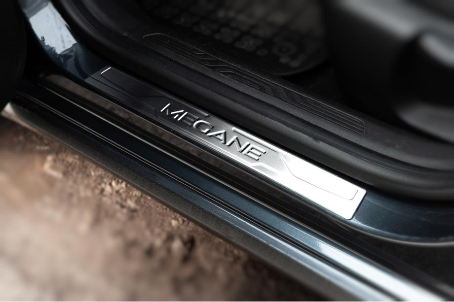 Renault Megane IV 2016-2025 Door Sill Protectors OmsaLine (4 pcs, Stainless Steel) Image