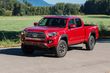 Overview of mid-size pickup Toyota Tacoma photo 1