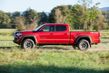 Overview of mid-size pickup Toyota Tacoma photo 5