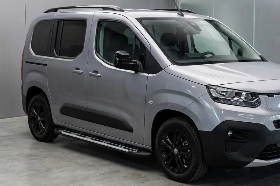 Opel Combo 2019- Side Steps Sunrise (2 pcs, Aluminum) Image