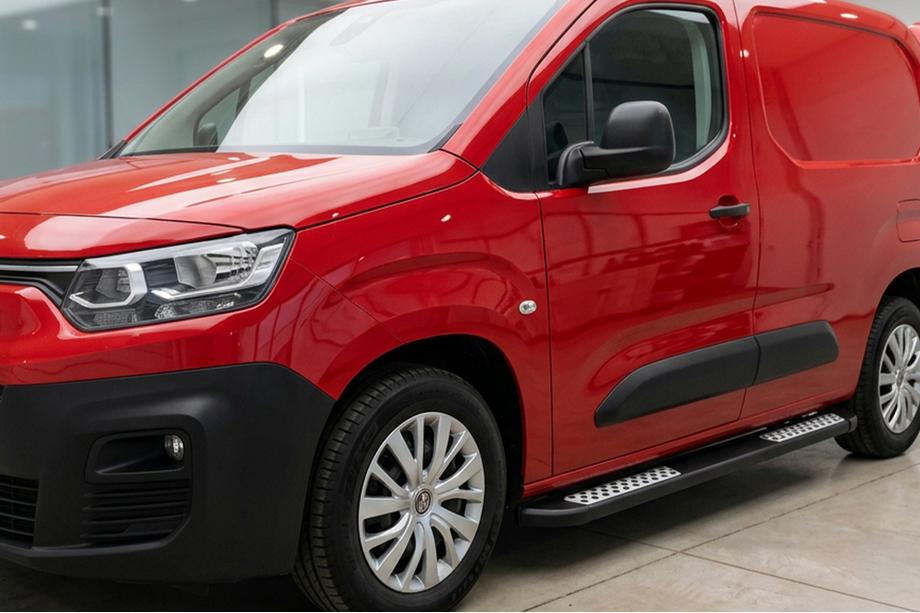 Opel Combo 2019- Side Steps Tayga V2 (2 pcs, Aluminum) Image