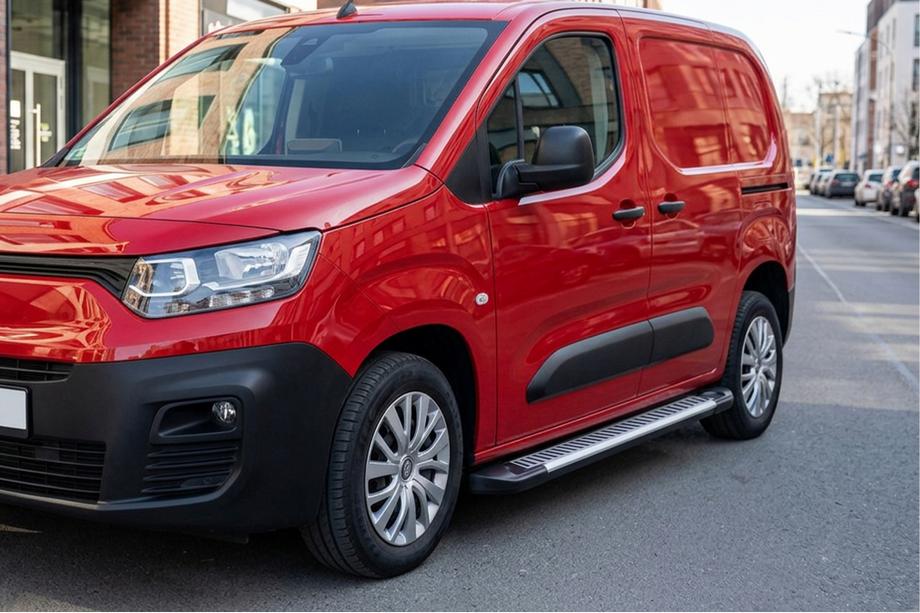 Opel Combo 2019- Side Steps Line (2 pcs, Aluminum) Image