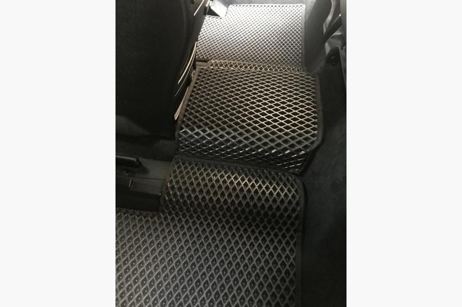 Mercedes ML W164 2005-2011 EVA Floor Mats (black) Photo 4