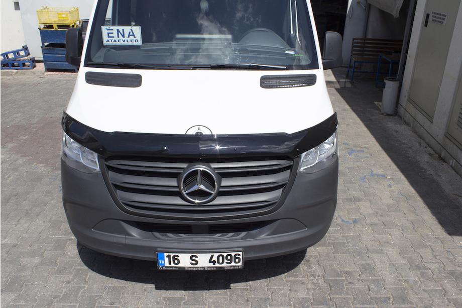 Mercedes Sprinter W907/W910 2018- Hood Deflector (EuroCap) Photo 13