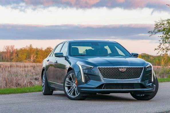 Overview of the premium sedan Cadillac CT6
