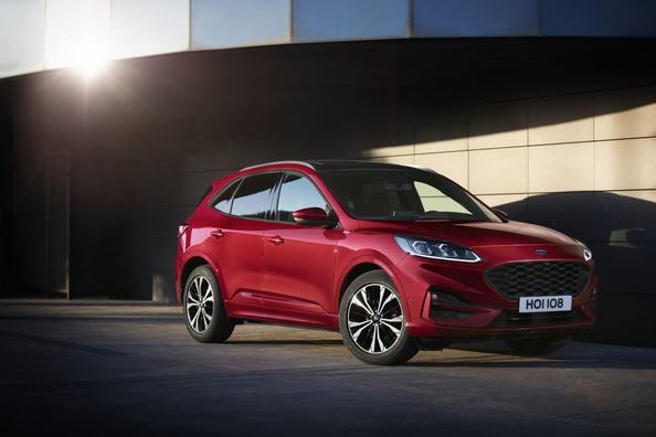 A new generation of compact crossover Ford Kuga