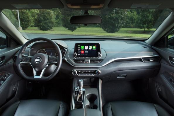Mid-size sedan Nissan Altima the sixth embodiment Photo 8