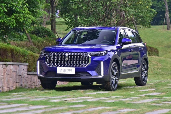 Midsize premium crossover FAW Bestune T99