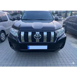 Chrome Trim for Grille (2017-2023) photo 1