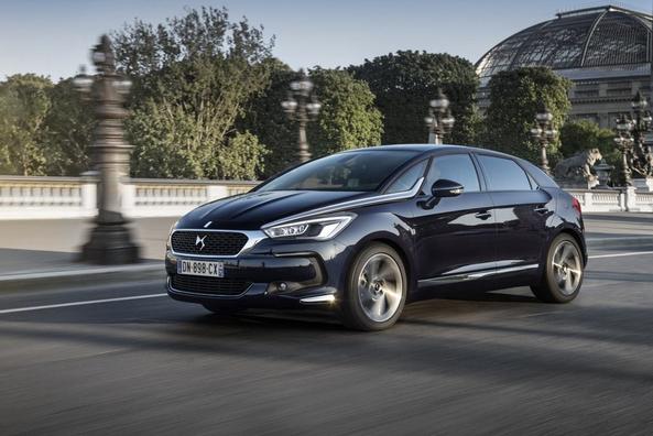 Updated five-door hatchback Citroen DS5