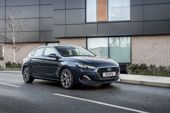Review of the compact Hyundai i30 liftback Fastback