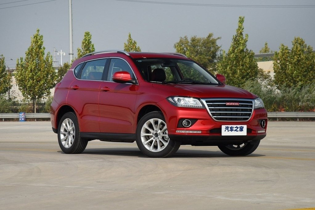 Overview compact crossover Haval H2