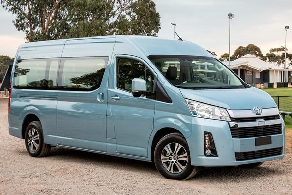 Overview of minibus Toyota Hiace new generation Photo 1
