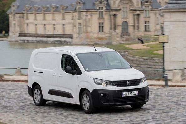 Overview a compact van like the Peugeot Partner