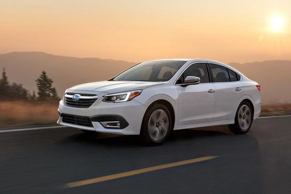 Overview seventh generation of the sedan Subaru Legacy