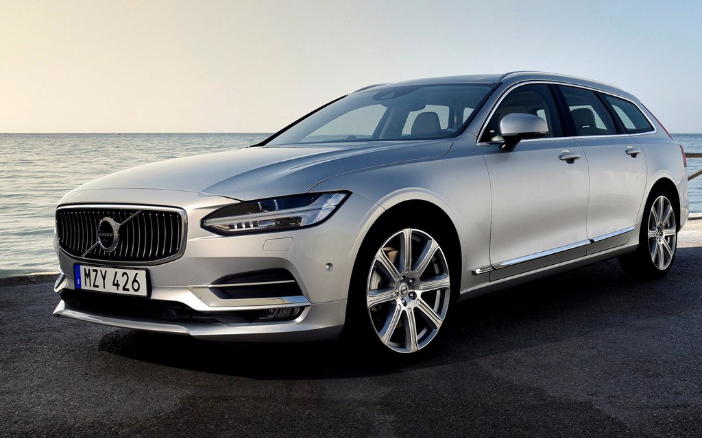 Overview the full-size wagon Volvo V90