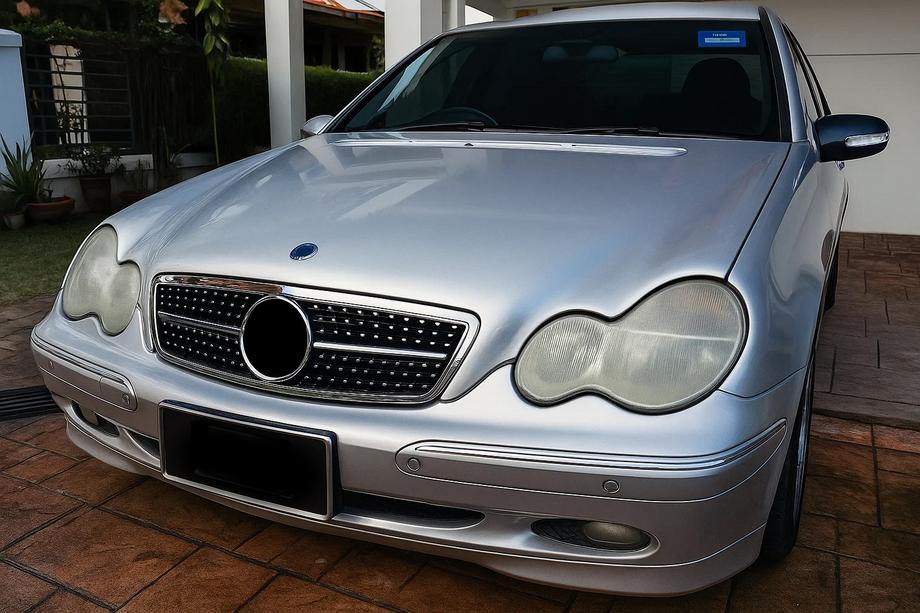 Mercedes C-class W203 2000-2007 Front Grille Diamond Silver Photo 1