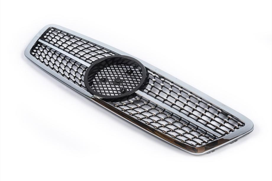 Mercedes C-class W203 2000-2007 Front Grille Diamond Silver Photo 3