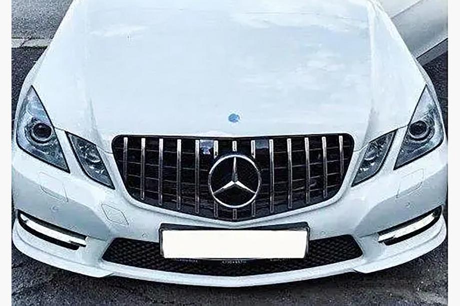 Mercedes E-class W212 2009-2016 Front Grille GT Panamericana (2009-2012) Photo 3
