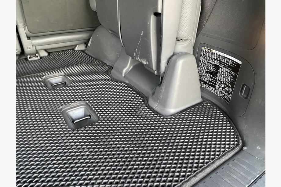 Toyota Land Cruiser 200 2007-2021 Trunk Mat 2 pcs (EVA, 7 seats, Black) Photo 2