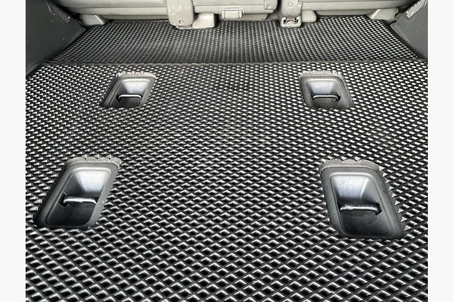 Toyota Land Cruiser 200 2007-2021 Trunk Mat 2 pcs (EVA, 7 seats, Black) Photo 3