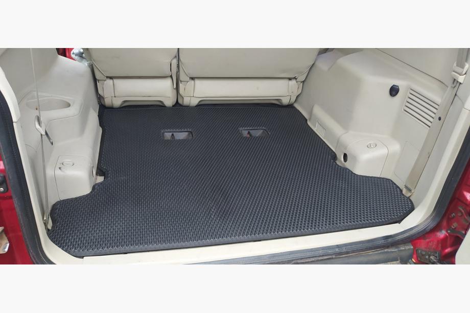 Mitsubishi Pajero Wagon III 1999-2006 Trunk Mat EVA Black Image