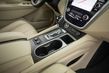 Review of the updated mid-size crossover Nissan Murano photo 10