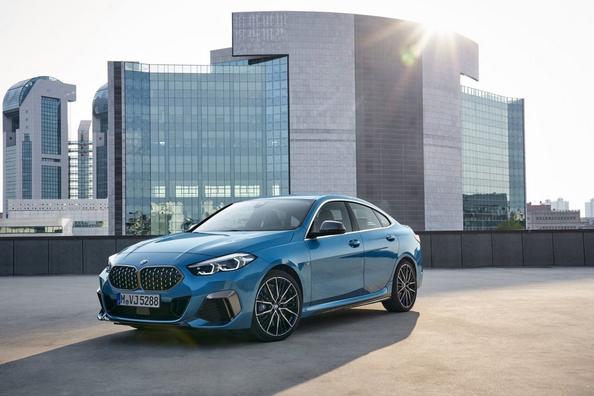 Overview compact sedan of the BMW 2 Series Gran Coupe