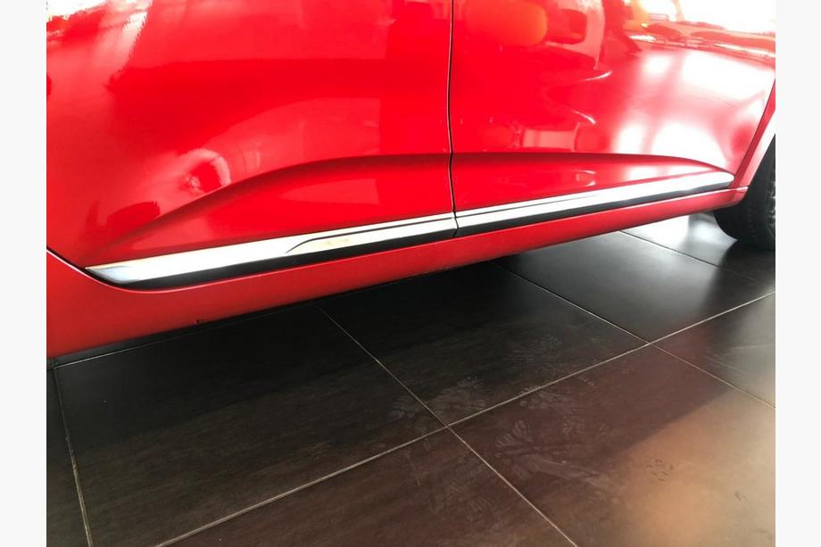 Renault Clio V 2019- Stainless Steel Door Molding Covers Photo 3