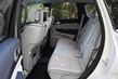 Overview of the premium Jeep Grand Cherokee photo 14