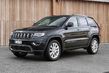 Overview of the premium Jeep Grand Cherokee photo 8
