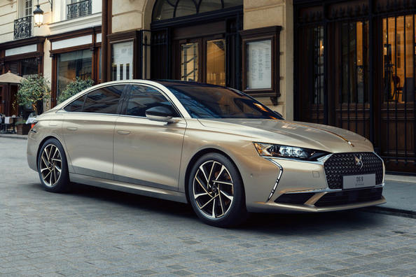 Review of the new premium sedan DS 9