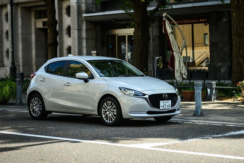 The updated subcompact hatchback Mazda 2